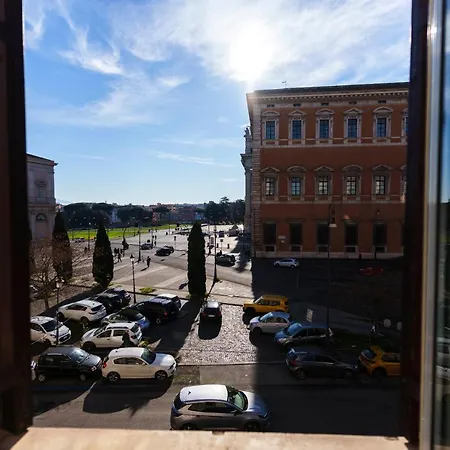 招待所 Julia Luxury