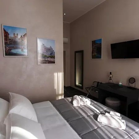 招待所 Julia Luxury 4*