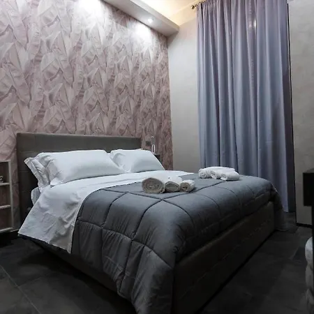 Julia Luxury