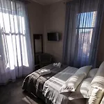 Julia Luxury 4*
