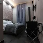 Julia Luxury